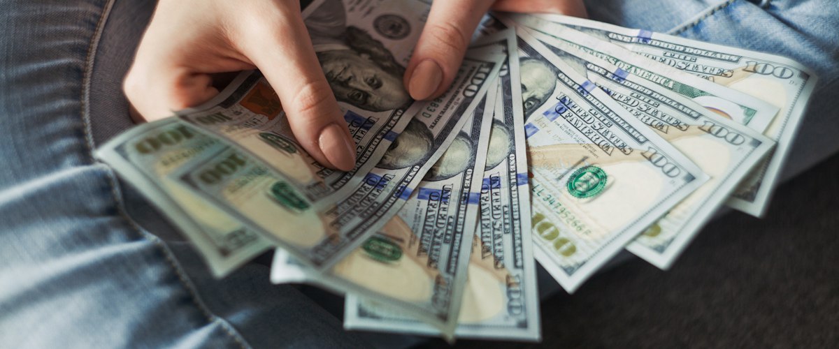 How to Build a €1,000/Month Reselling Business on Vinted